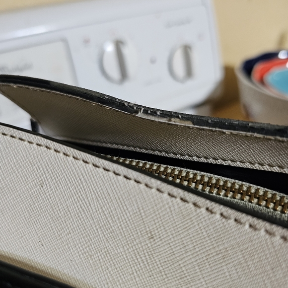 Calvin Klein Black and White Satchel with Gold Hardware - Picture 4 of 10